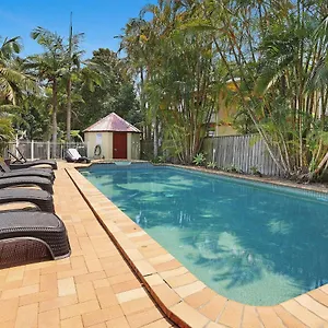 https://byron-beachside-8.hotelsbyronbayaustralia.com